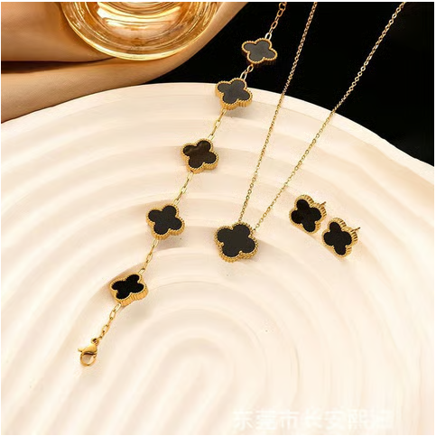 Designs & You Clover Shaped Solitaire Contemporary Necklace Set (Black) - Image 2