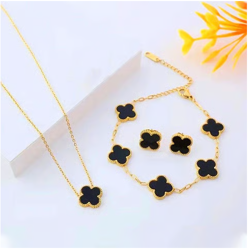 Designs & You Clover Shaped Solitaire Contemporary Necklace Set (Black) - Image 3