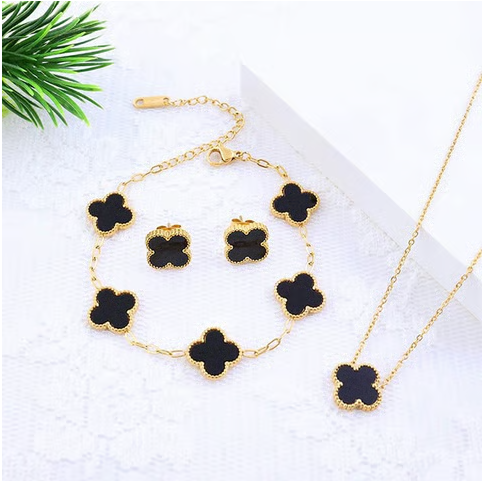 Designs & You Clover Shaped Solitaire Contemporary Necklace Set (Black) - Image 7